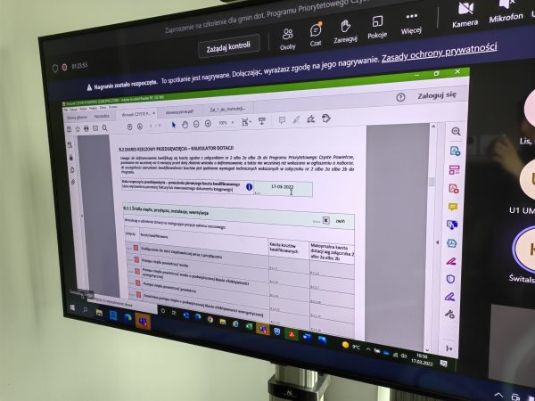 Zdjecie ekranu komputera z widocznym formularzem wniosku PP CZYSTE POWIETRZE