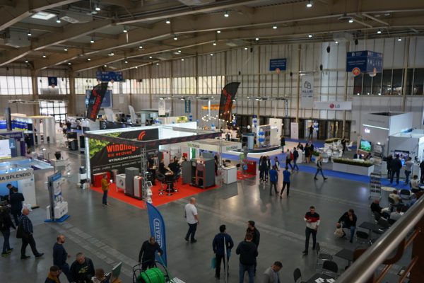 Zdjecie podczas targów GreenPower2022