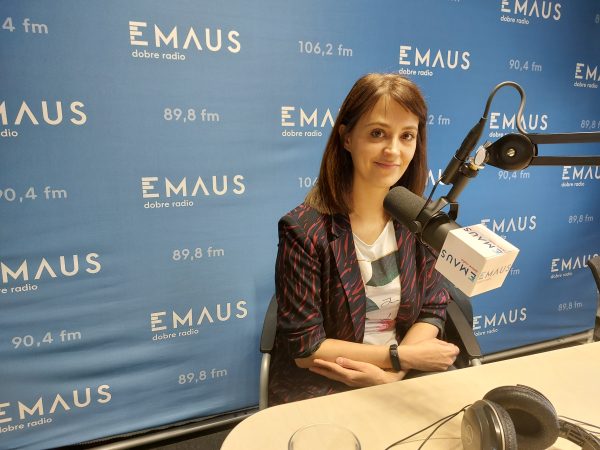 Na zdjęciu pracownik WFOŚiGW w Poznaniu - pani Paulina Palicka