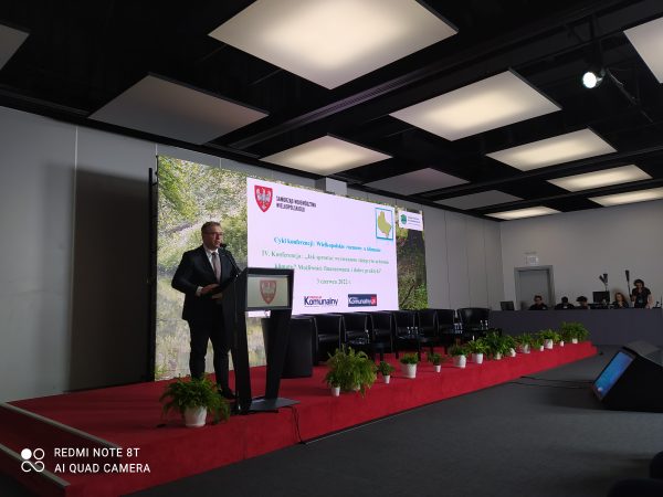 Na zdjęciu prowadzący konferencję: Wielkopolskie rozmowy o klimacie.