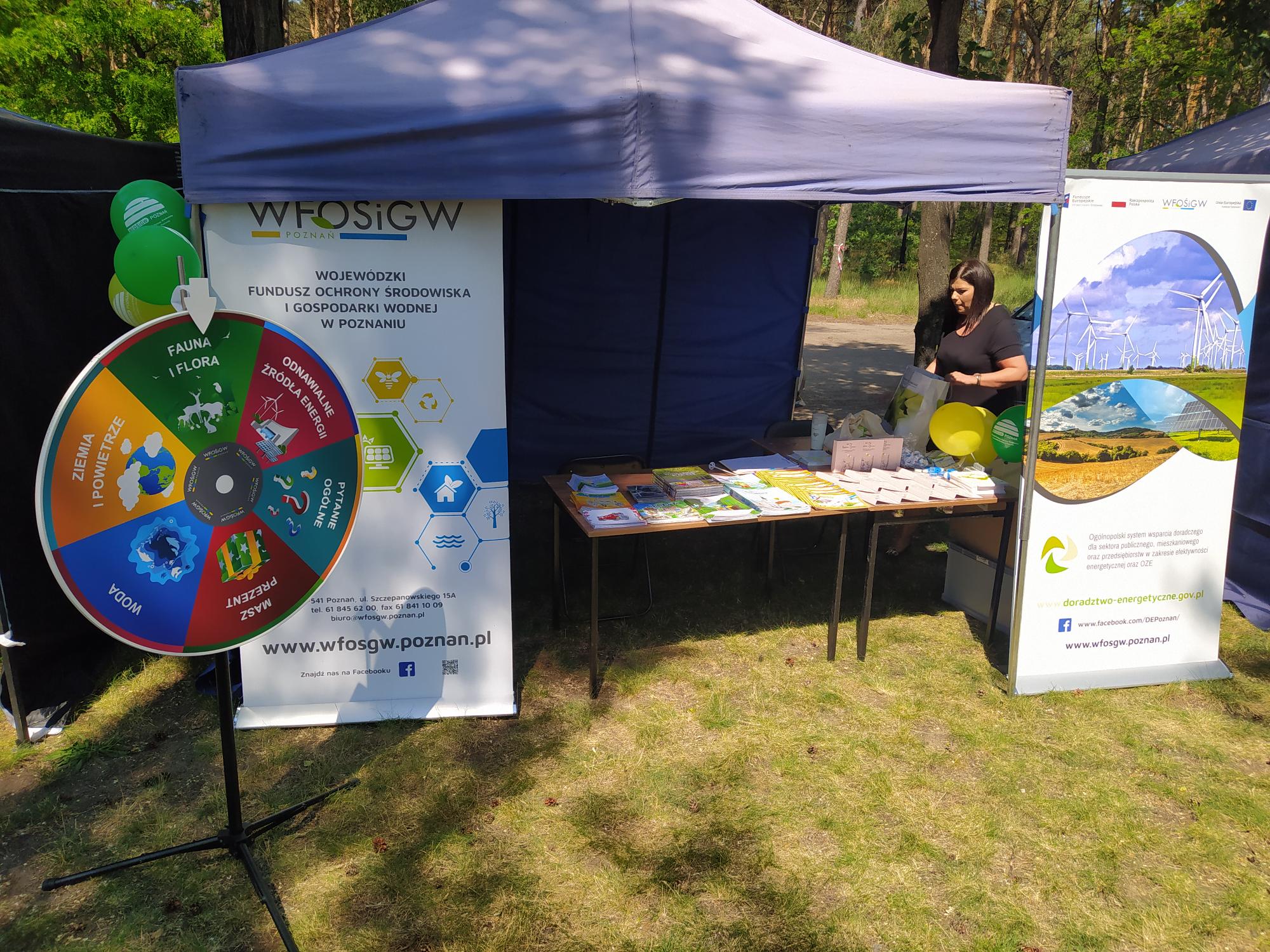 Stoisko podczas pikniku.