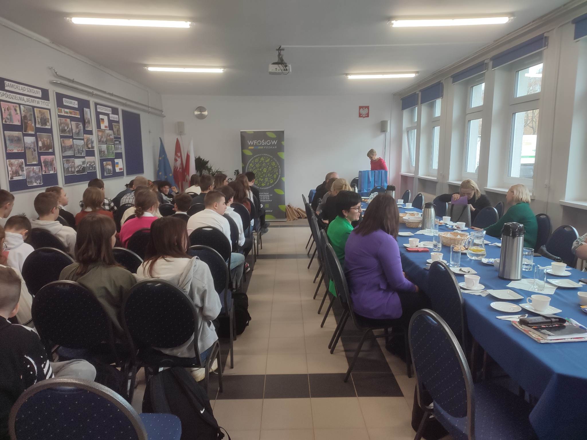 Sala lekcyjna w trakcie konkursu.