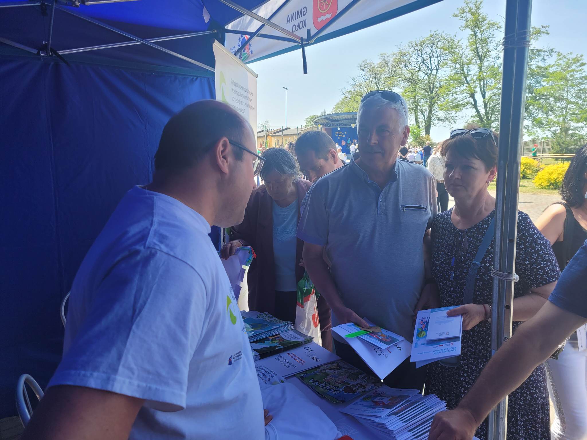 Stoisko WFOŚiGW w Poznaniu podczas Święta Miodu 2023 w gminie Koło.