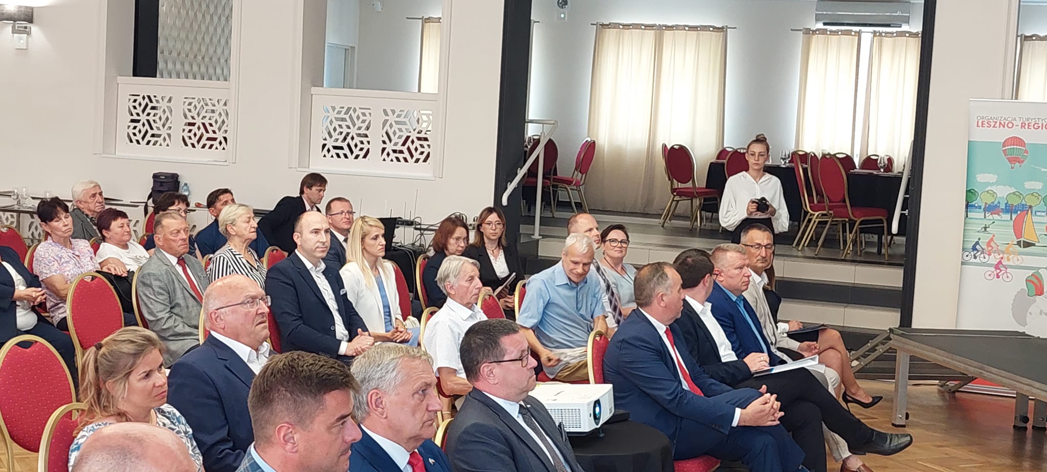 Uczestnicy Konferencji „Pojezierze Leszczyńskie – wybrane problemy” na sali.