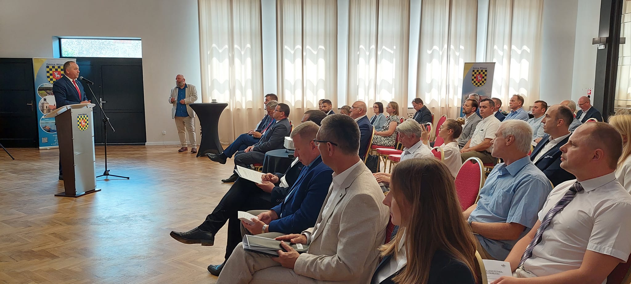 Uczestnicy Konferencji „Pojezierze Leszczyńskie – wybrane problemy” na sali.