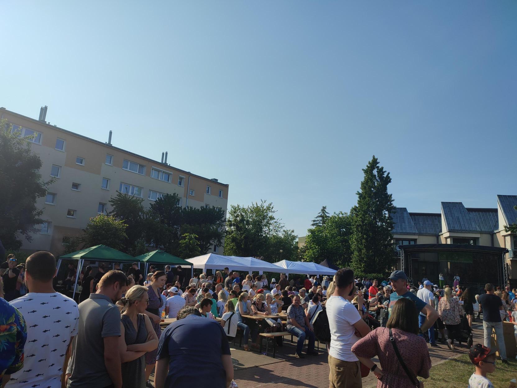 Strefa gastronomiczna podczas festynu