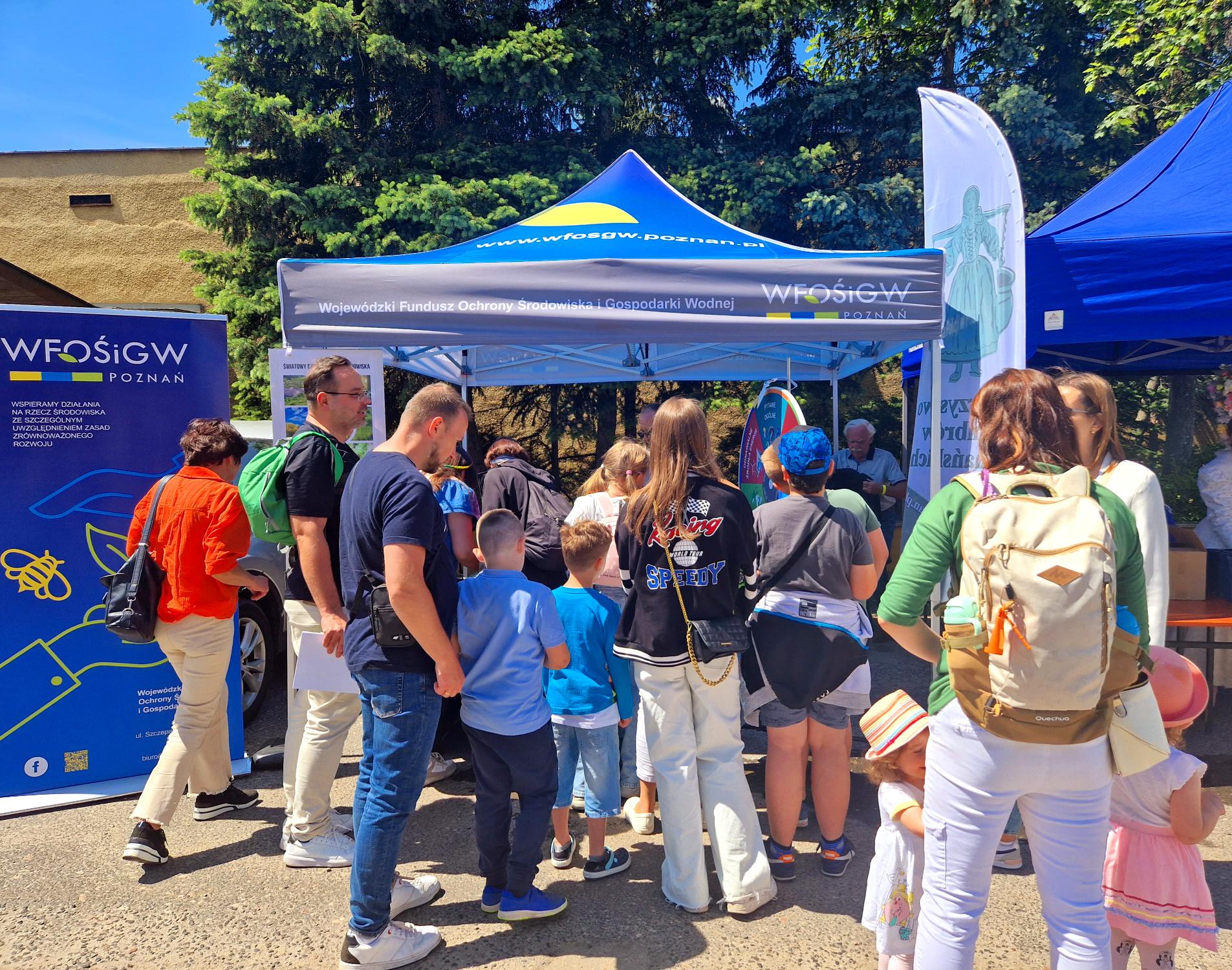 Stoisko podczas festynu