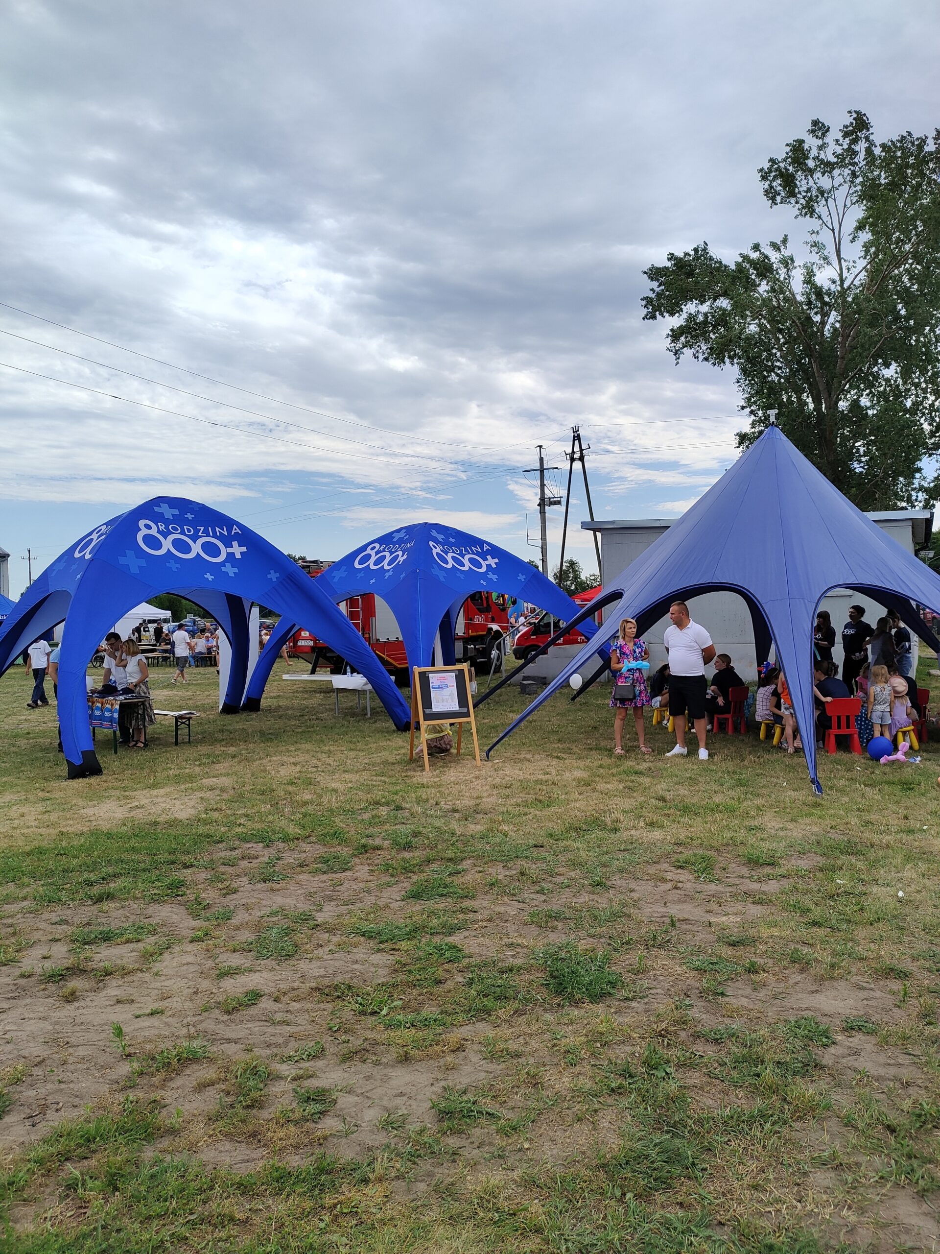 Atrakcje podczas pikniku 800+ w Dąbiu