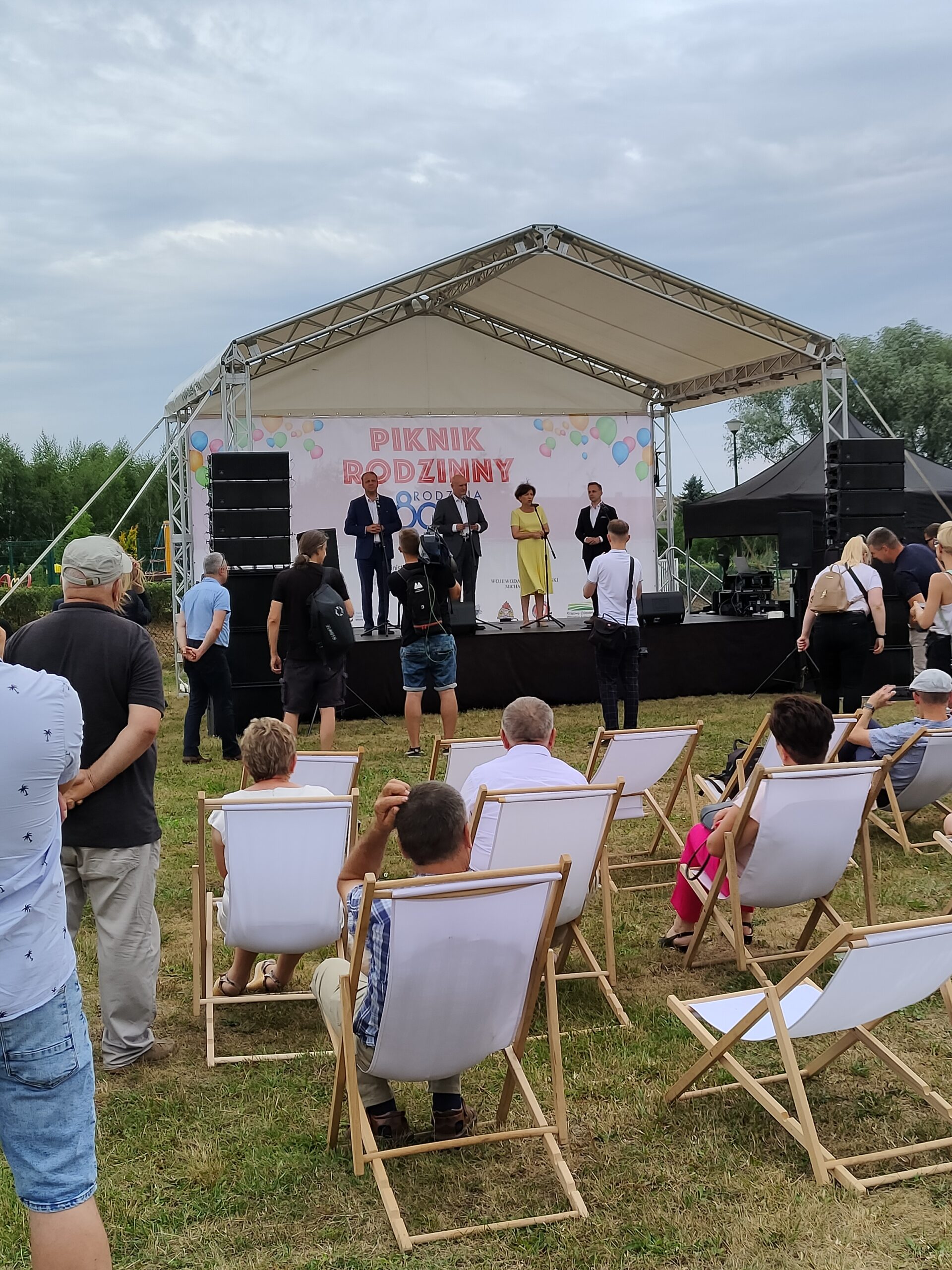 Scena na pikniku w Dąbiu