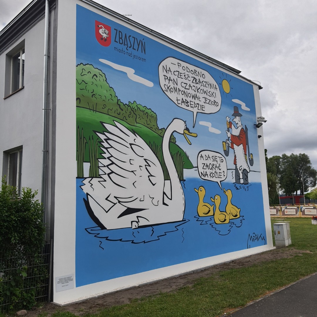 Zdjęcie przedstawia mural wykonany na terenie skateparku w Zbąszyniu.