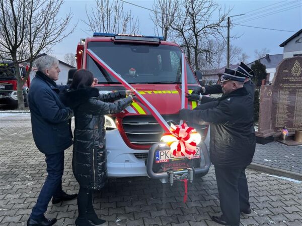 Procedura przekazania nowego wozu dla OSP