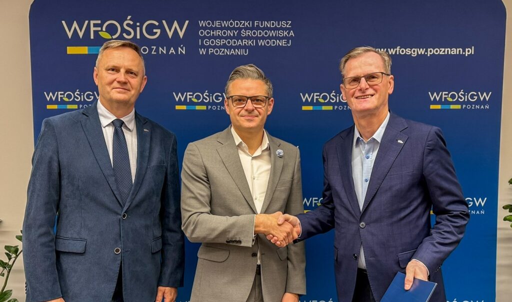 podpisanie umowy z przedstawicielami spolki enea oswietlenie